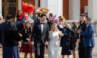 Peste 30 de căsătorii într-o săptămână la Cluj-Napoca. Primarul Emil Boc, prezent la datorie
