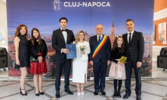 Peste 30 de căsătorii într-o săptămână la Cluj-Napoca. Primarul Emil Boc, prezent la datorie