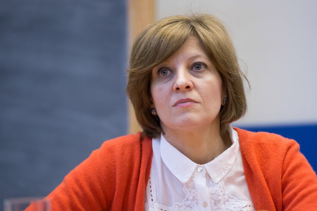 Cine este Oana Gheorghiu, propusă pentru postul de vicepremier de către premierul Bolojan