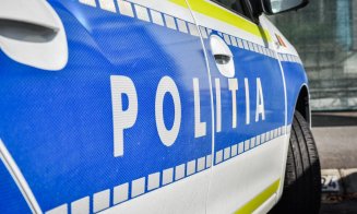 Trei tineri reținuți după ce au furat cablu electric din curtea unei școli din Cluj