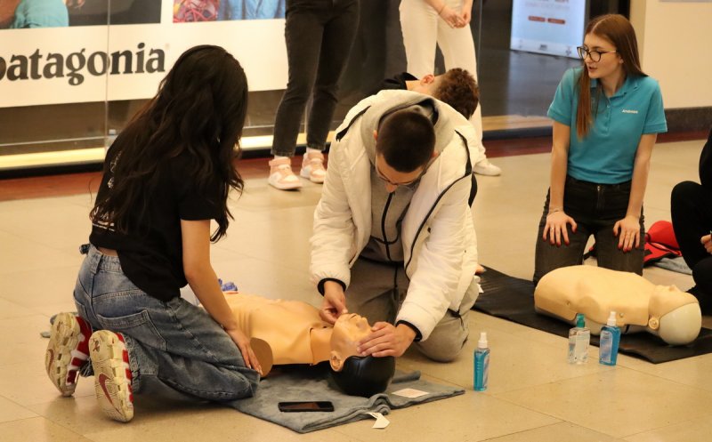 Învață cum poți acorda primul ajutor copiilor, femeilor însărcinate și nu numai, în acest weekend, la Iulius Mall Cluj