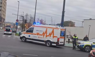 Accident pe Moților. Poliția și echipaje medicale, în zona Platinia