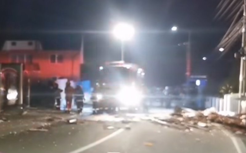 Explozia de la Dej, surpinsă de camerele de supraveghere. "Am auzit o bubuitură. Am niște mașini parcate în fața casei, am crezut că au explodat"