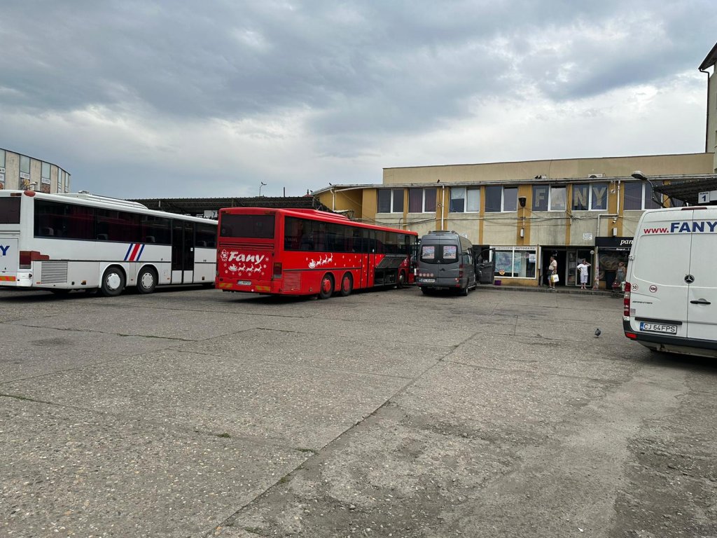 Clujenii cer modernizarea Autogării Beta. Primăria Cluj-Napoca oferă ca alternativă Park & Ride-ul de lângă aeroport