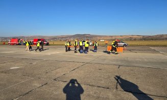 Accident aviatic pe aeroportul din Cluj-Napoca: Scenariu cu un avion secționat în două. 25 de morți și 41 de răniți grav