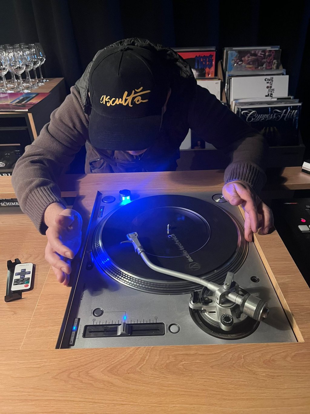 Există la Cluj-Napoca! Edison – House of Music găzduiește primul aparat de inscripționat viniluri din țară