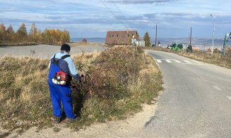 Lucrări de întreținere pe un drum județean de lângă Cluj-Napoca