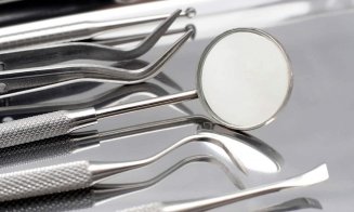 Anchetă, după moartea fetiței pe scaunul stomatologic. Tatăl copilei spune că medicul a fost anunţat că unele analize nu erau în limite