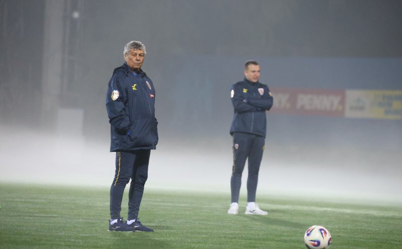 Mircea Lucescu a stabilit lotul pentru meciul cu Bosnia. Cine va privi partida din tribune