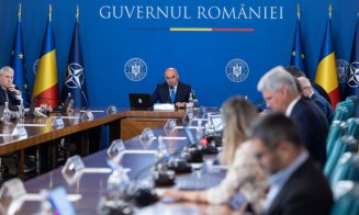 Guvernul taie în forță: primăriile pierd posturi, poliția locală se subțiază și reguli dure pentru păcănele