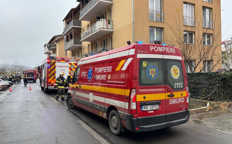 Incendiu într-un bloc din Florești. O femeia s-a intoxicat cu fum și a suferit arsuri / Zeci de persoane s-au autoevacuat