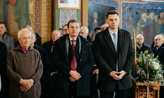 Slujbă impresionantă! Resfințirea Bisericii din Mănăstireni, la 100 de ani de la punerea pietrei de temelie