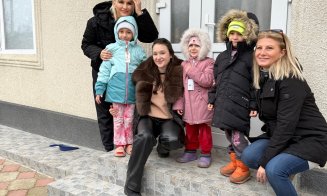 Clujeanca Rocsana Contraș a îmbrăcat 70 de copii din Rep. Moldova: „Vă imaginați un copil care abia își ține lacrimile pentru o geacă?”