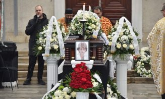 Șoșoacă s-a folosit de înmormântarea doctoriței Flavia Groșan pentru a relua teoriile conspiraționiste din pandemia de COVID-19