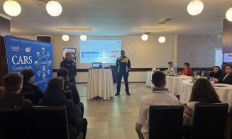 CARS în curtea școlii! Elevii de la Transporturi au simulat accidente, răsturnări și derapaje pentru a învăța să fie responsabili la volan