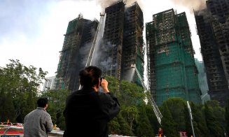 Cel puțin 94 de morți și aproape 300 de persoane dispărute în INCENDIUL celor 7 turnuri din Hong Kong