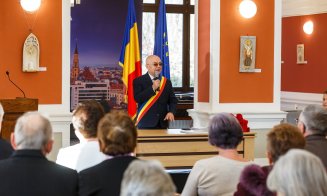 Peste 80 de cupluri premiate pentru 50 de ani de căsătorie. Primarul Emil Boc: „Arătăm aprecierea pentru cei care ne-au crescut și susținut”