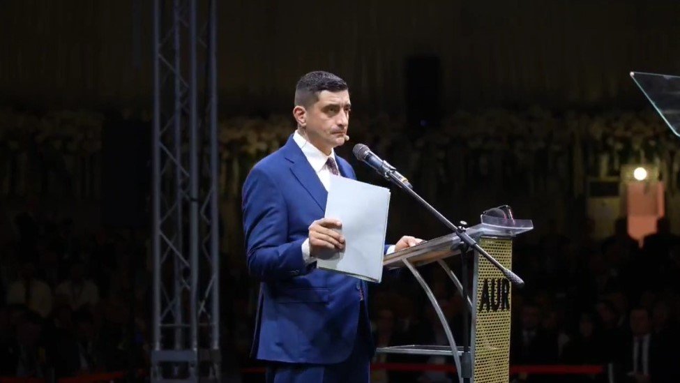 George Simion, reales președinte AUR: „Țara este jefuită, veniturile scad, firmele româneşti se închid. Sper ca de aceşti escroci să se ocupe poporul român”