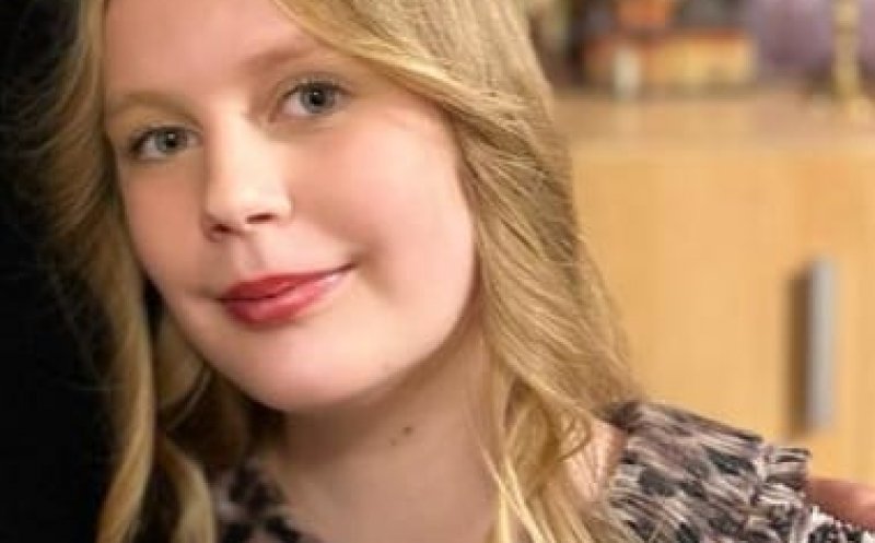 Salvează o inimă! "De când mă știu, durerea face parte din viața mea. Nu îmi amintesc cum este să stai drept fără să doară…" - așa începe povestea unei fetițe de 13 ani