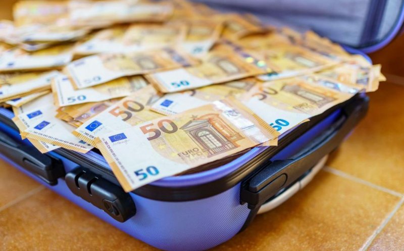 Un fost senator PSD trimis în judecată pentru cumpărare de influență: un milion de euro promiși unui ministru