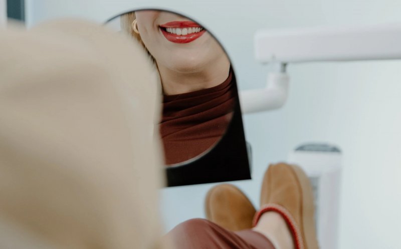 De ce vizitele regulate la dentist sunt esențiale pentru un zâmbet sănătos