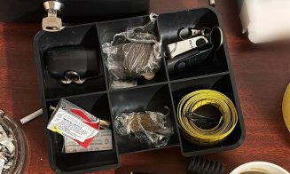 Percheziții de amploare în Cluj: cum a ajutat o avocată traficanții de droguri și ar fi intermediat contacte cu deținuți