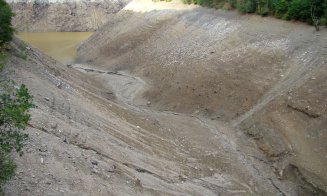 Imagini spectaculoase. Cum arată barajul de la Tarnița aproape gol