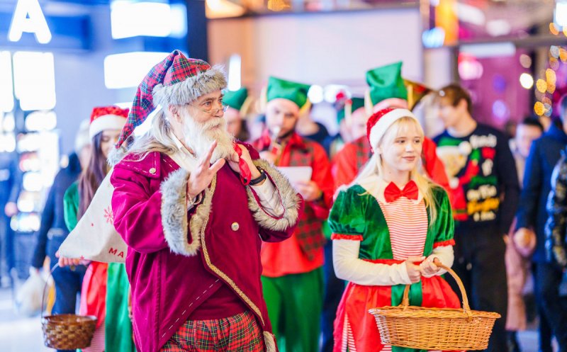 Weekend plin de magie în Iulius Mall Cluj: parada lui Moș Crăciun, elfi veseli și promoții personalizate