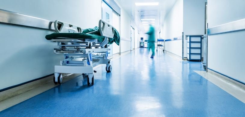 O nouă tragedie în sistemul medical! Un chirurg a murit în timpul serviciului. S-a prăbușit în fața pacientului pe care îl trata