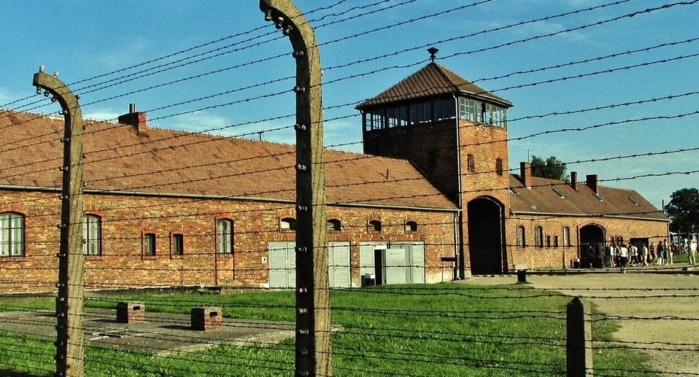 Scandal într-un spital! Un medic a fost concediat după ce i-a spus unui pacient că numai Auschwitz l-ar putea ajuta să slăbească