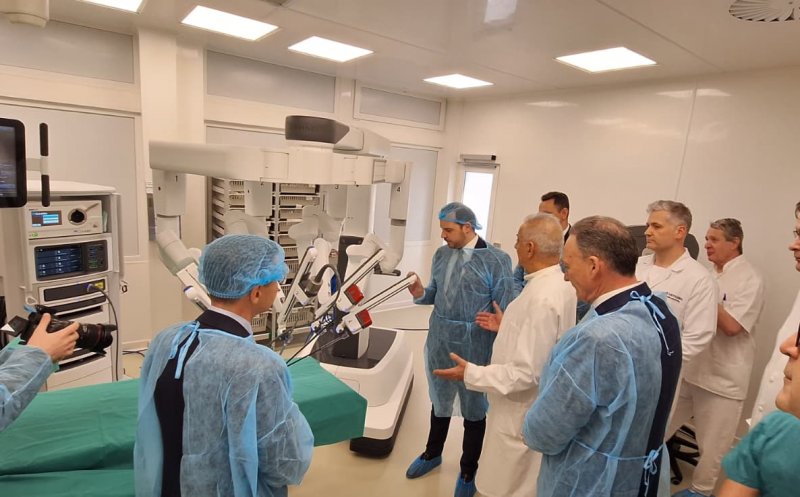 Ministrul Sănătății, la Spitalul Clinic Municipal. A evaluat integrarea robotului DaVinci în activitatea chirurgicală