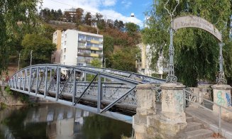 Podul Îndrăgostiților din Cluj va fi reabilitat. Lacătele vor fi îndepărtate și relocate/ Ce lucrări se fac cu aproape 8 milioane de lei