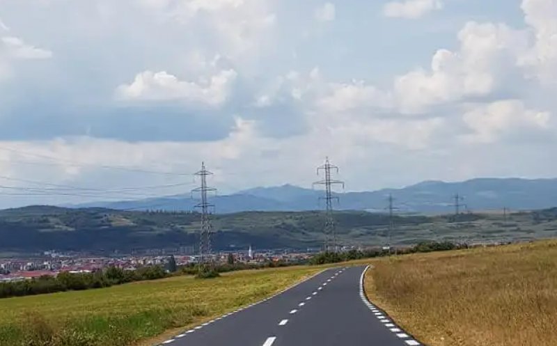 Accident pe centura Florești - Grigorescu. O mașină s-a răsturnat în șanț