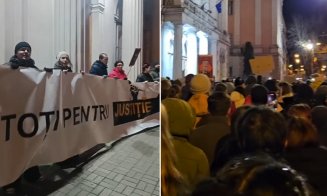"Recorder a arătat adevărul, noi cerem schimbare". Sute de persoane au protestat sâmbătă seara în fața Curții de Apel Cluj/ Marș anunțat duminică: „Venim și mâine!”