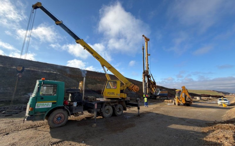 Semne de întrebare pe Autostrada Transilvania: API crede că loturile ar putea să NU fie gata în termenul dorit de autorități. „Există dubii legate de finanțare”