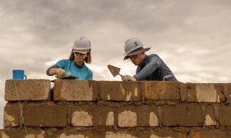 Românii MORȚI în Tenerife, EROI de meserie ai familiei Habitat pentru Umanitate