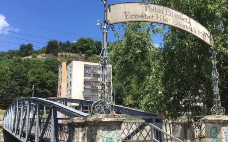 Undă VERDE pentru modernizarea Podului Îndrăgostiților din Cluj. Lacătele, îndepărtate și relocate. Lucrări de aproape 8 milioane lei