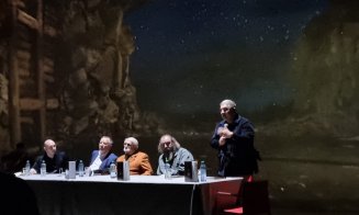 Alin Tișe și-a lansat într-un mod spectaculos noua carte: „Putem face și altceva, nu doar politică”