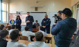 Președintele Senatului s-a întors la școala din Țaga: „Copiii trebuie să creadă în ei și să-și construiască viitorul aici, în România”