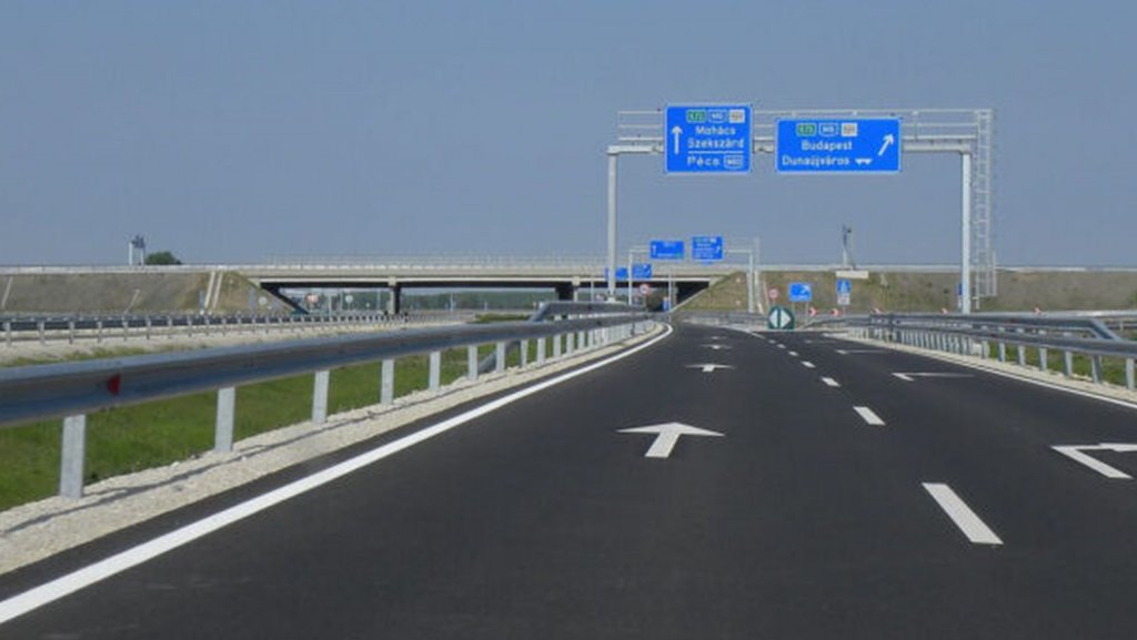 Caz cutremurător! O româncă și-a pierdut viața după ce a fost dată jos dintr-un microbuz