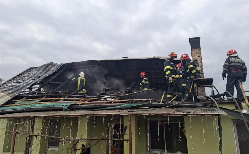 Incendiu izbucnit la o casă din localitatea Dăbâca