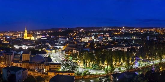 Sărbători în casă nouă! 6 familii clujene încep 2026 în locuințele sociale primite de la primărie