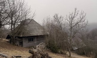 Bunicii uitați din Apuseni au avut ce pune pe masa de Crăciun. Voluntarii au ajuns cu greu la ei