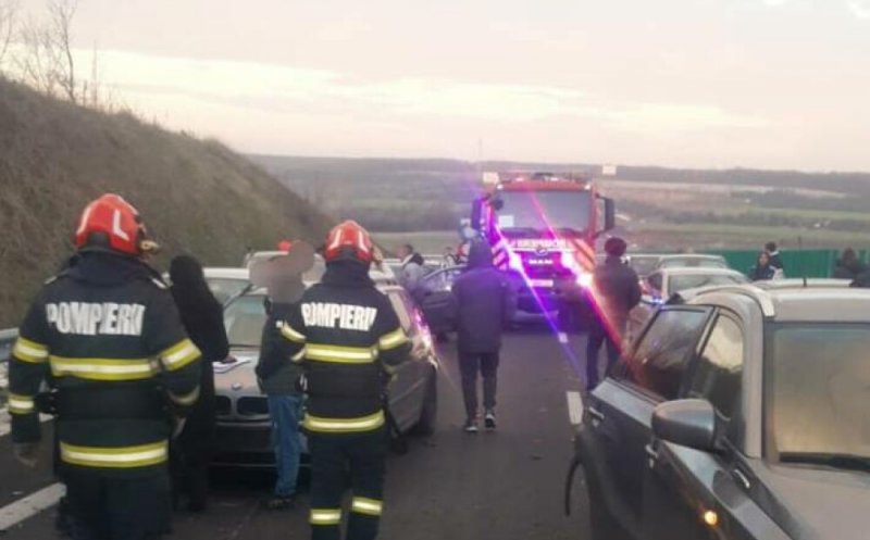 Plan Roșu de Intervenție activat. Accident între 10 mașini, cu 27 de persoane implicate