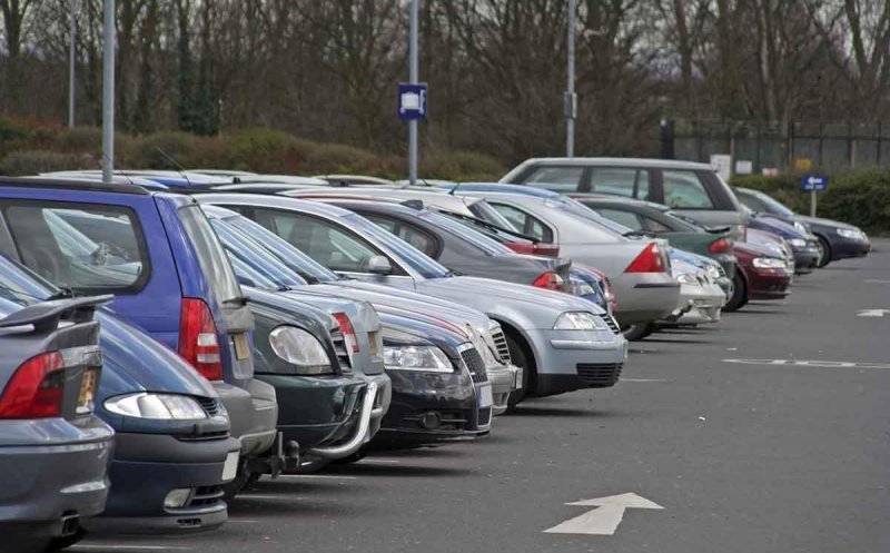 Fără drumuri în plus pentru șoferii din Cluj: Cererile pentru abonamentele de parcare nu mai trebuie refăcute anual