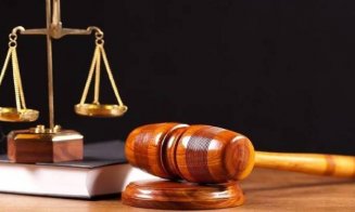 CCR, aşteptată să se pronunţe duminică asupra legii referitoare la pensiile magistraţilor