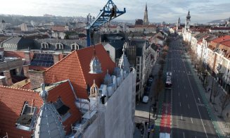 Avansează lucrările de reablitare la Prefectura Cluj. Partea exterioară a clădirii, aproape gata