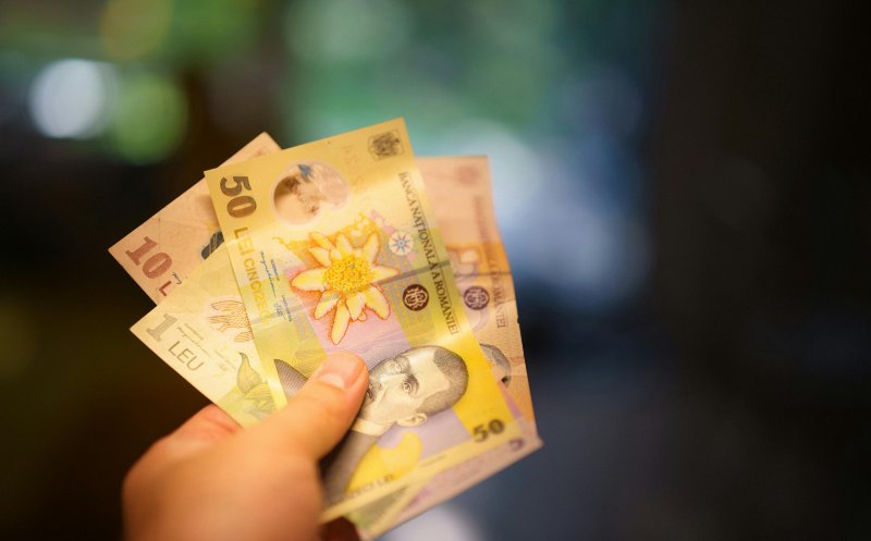 Când intră pensiile în ianuarie 2026. Anunțul Poștei Române