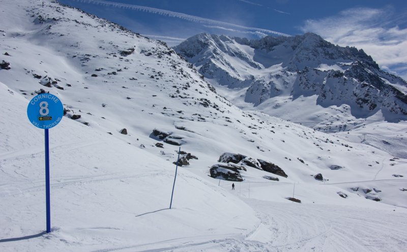 Cine era românul care a murit într-un accident de schi în Franța