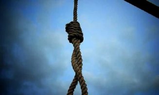 Bărbat găsit spânzurat după ce a trimis mesaje apropiaților că se va întâmpla ceva rău